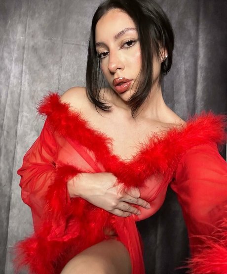 Bianca Sotelo sexy model pic