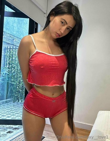 girlfriend experience onlyfans naked pictures