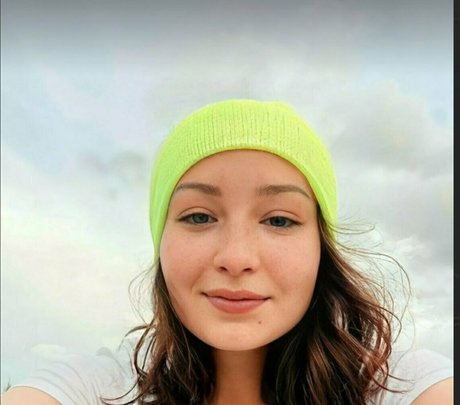 nerdy teen onlyfans hot photos