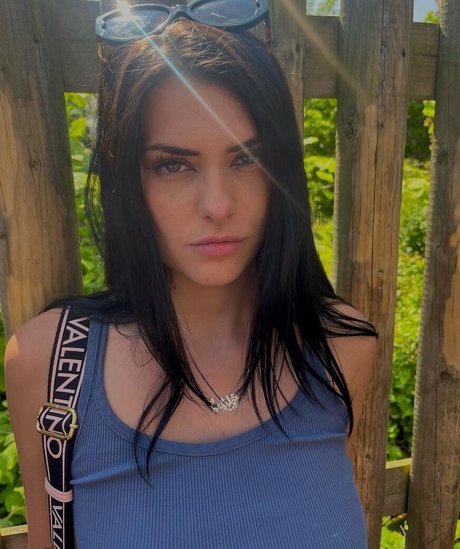 Olivia Forsbrook star exclusive photos