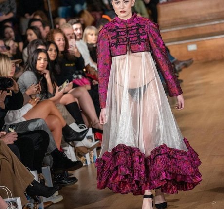 Olivia Forsbrook nice pornstar img