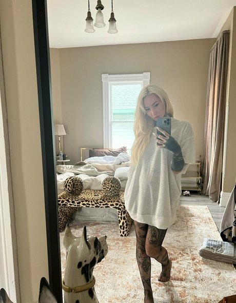 parisvipervip erotic pornstar images