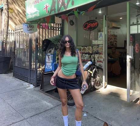 Luna Blaise pornstar nudes image