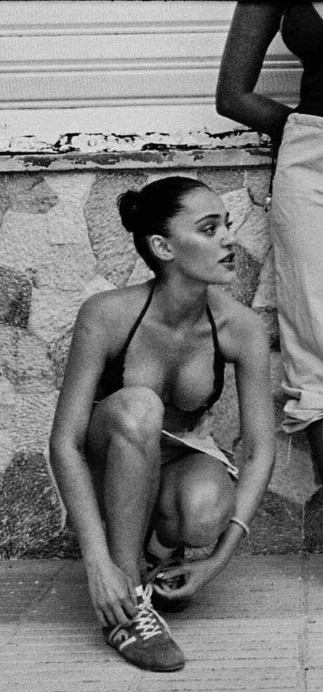 Luna Blaise model perfect images