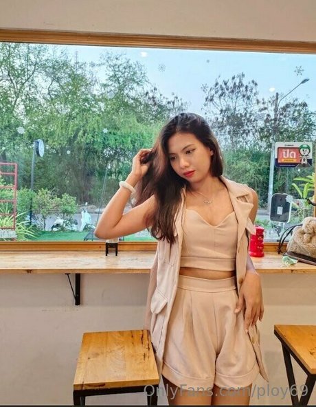 busty bbw onlyfans nude photo