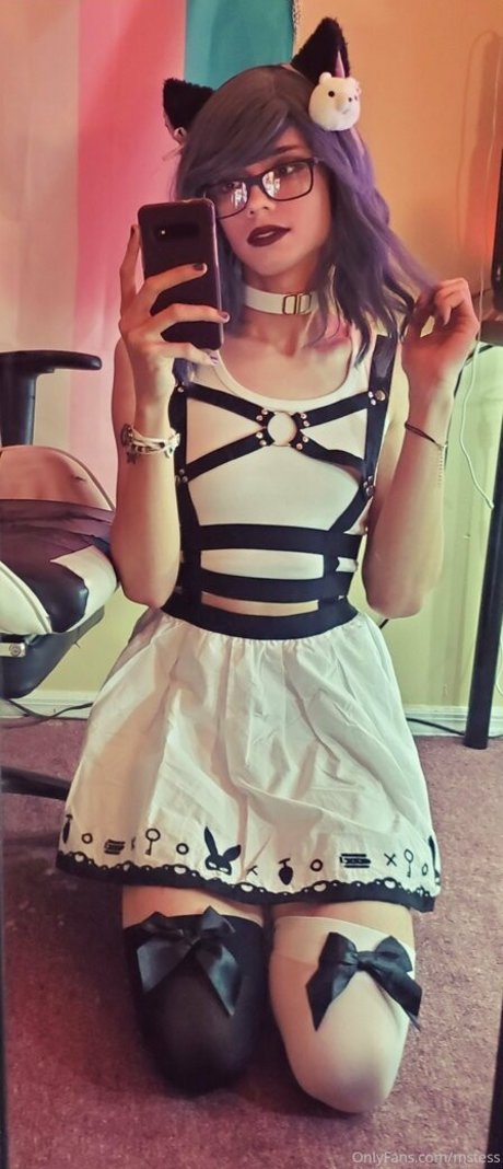 ebony wet pussy onlyfans hot nude picture