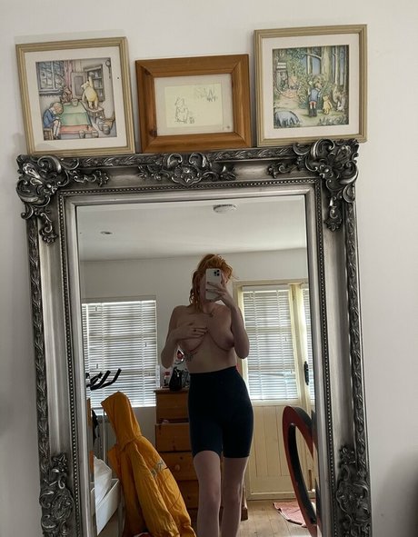 annieecharlottefree model porn pic