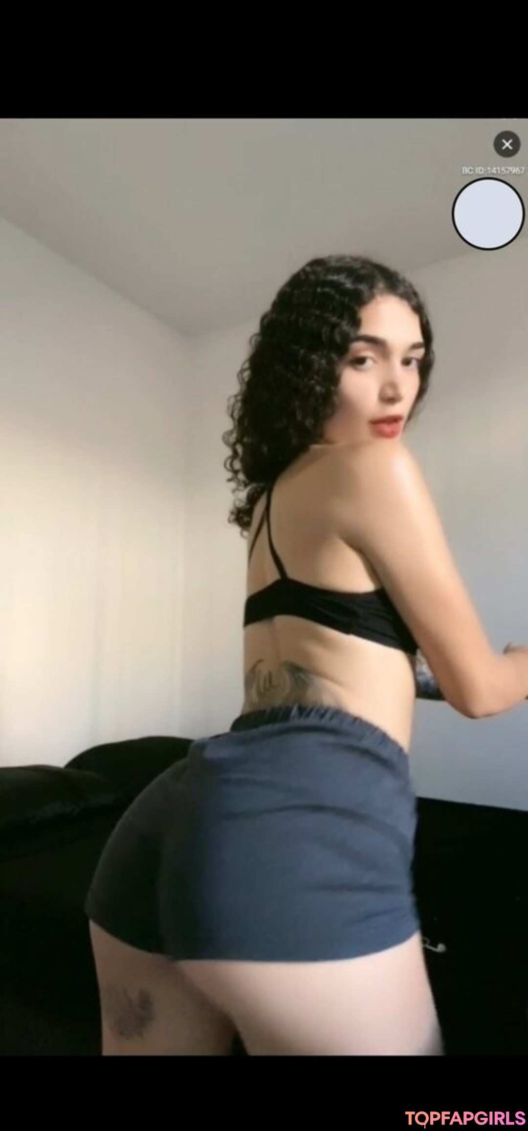 Lives Privadas Facecast naked model photos