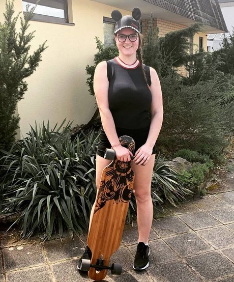 mature blonde onlyfans pornos image