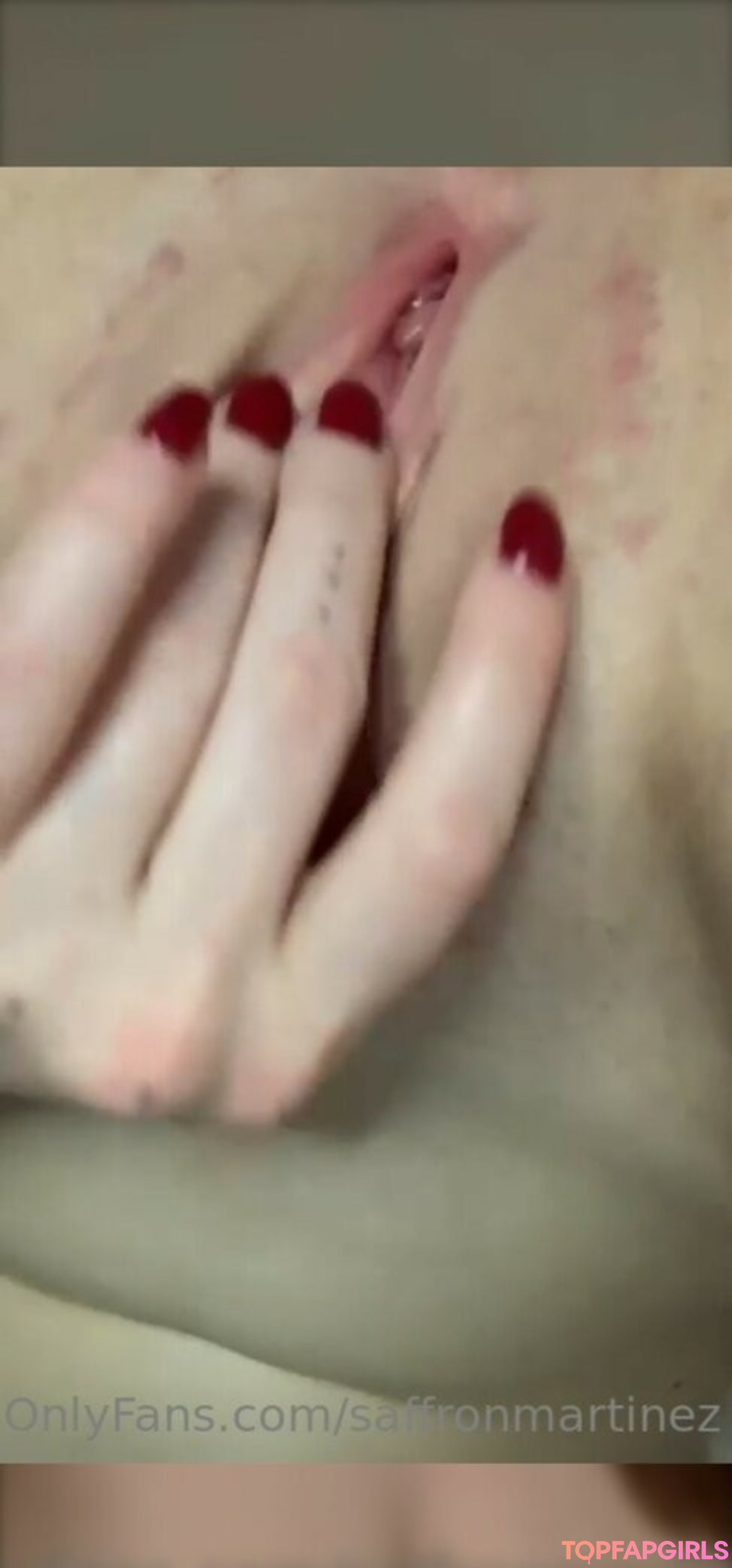Saffron Martinez top profile image