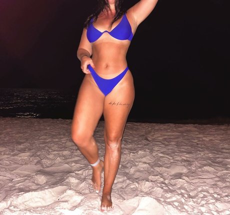 lexiiconley hd actress galleries