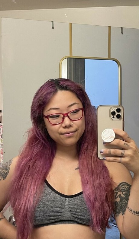 Stella Chung model exclusive images