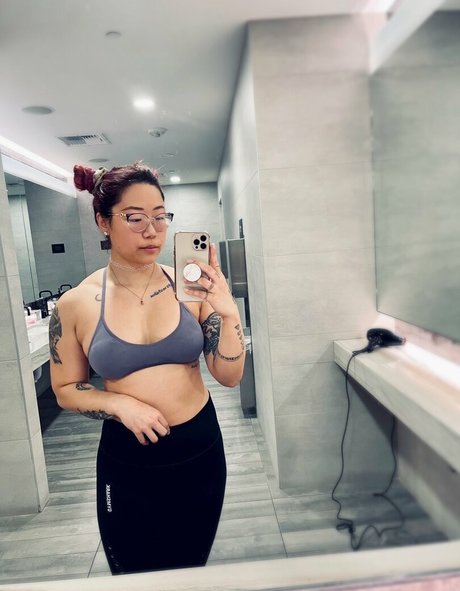 Stella Chung pornstar erotic pics