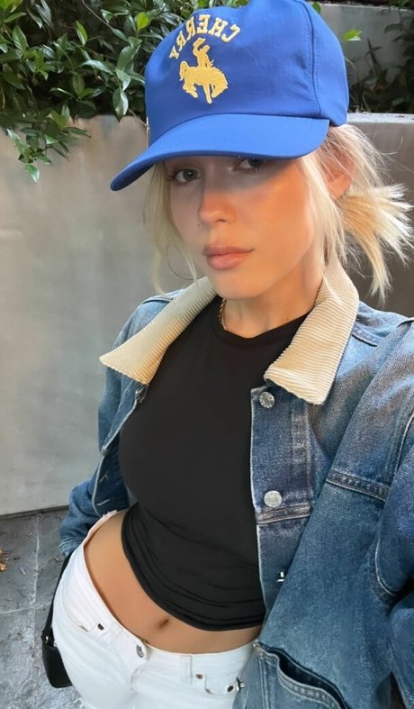 Faith Schroder pornstar sexy pic