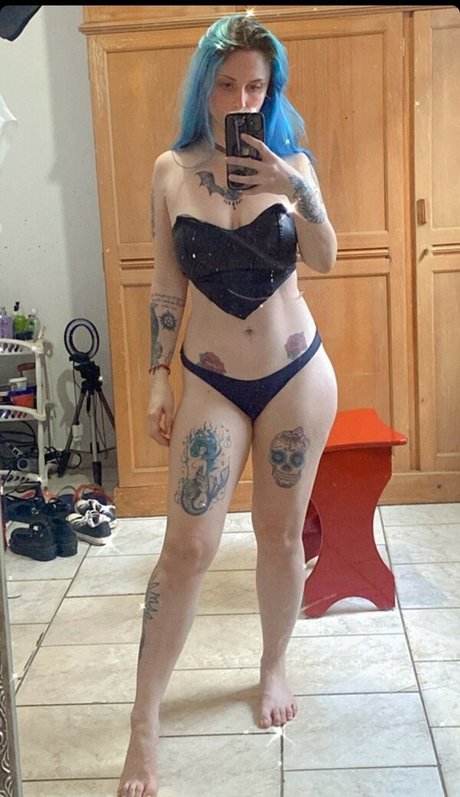 Ellen Natalia high quality actress photos