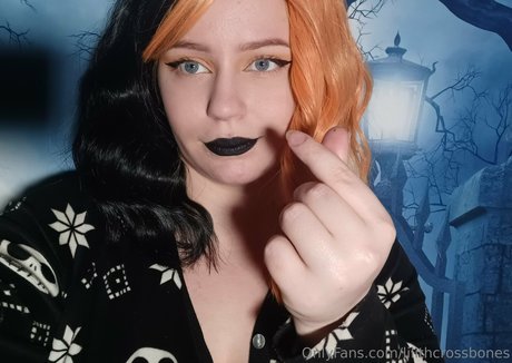 italian milf onlyfans hot nude images