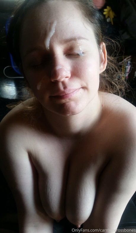 teen natural tits onlyfans naked pic