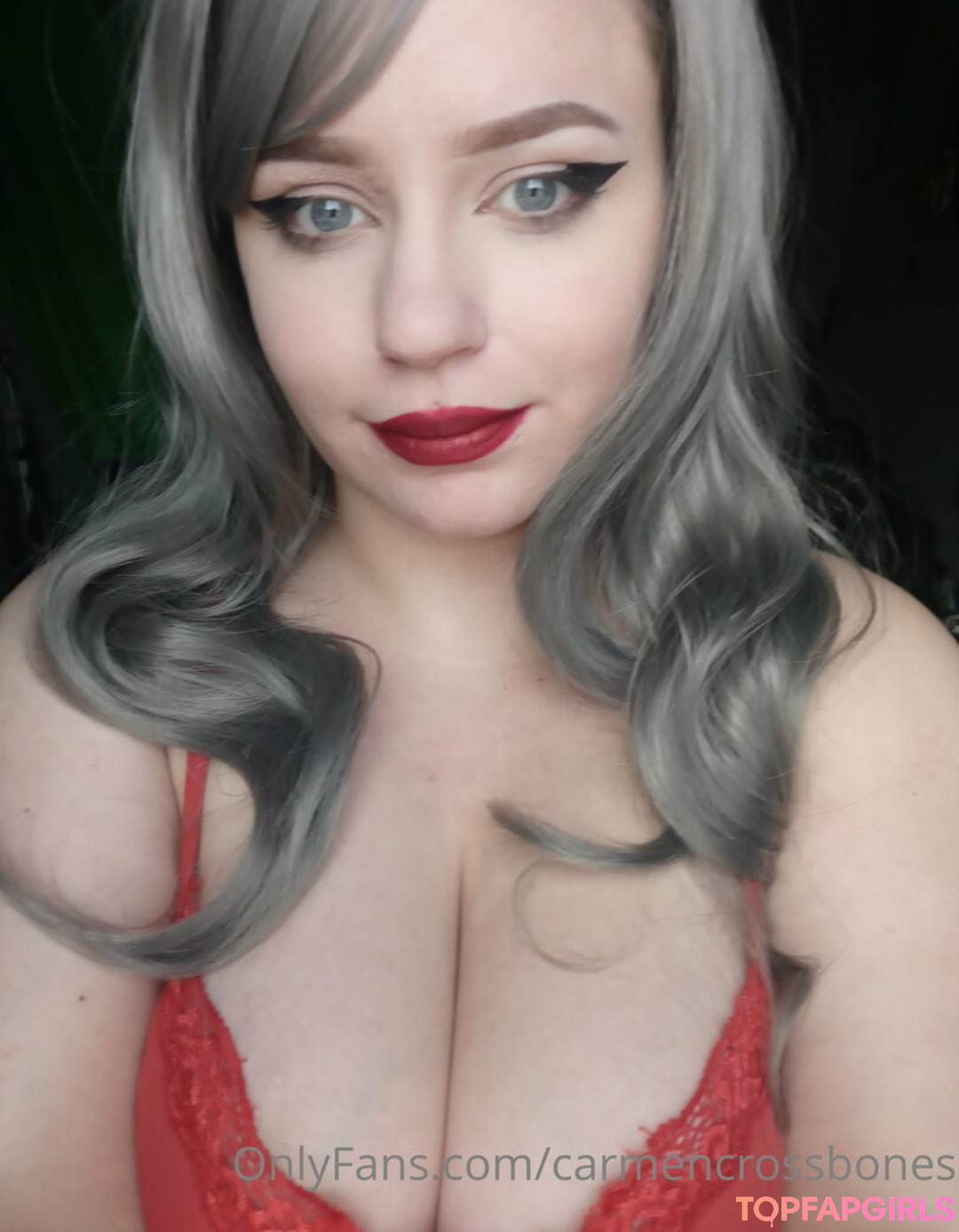 lilithcrossbones model hot photos