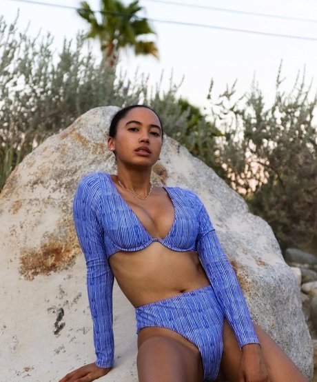 tall milf onlyfans free pic