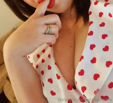 ellasecretlife nude pornstar galleries