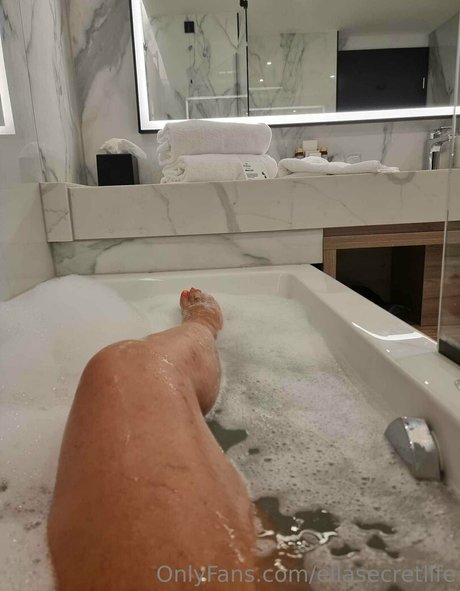 ellasecretlife perfect star photo