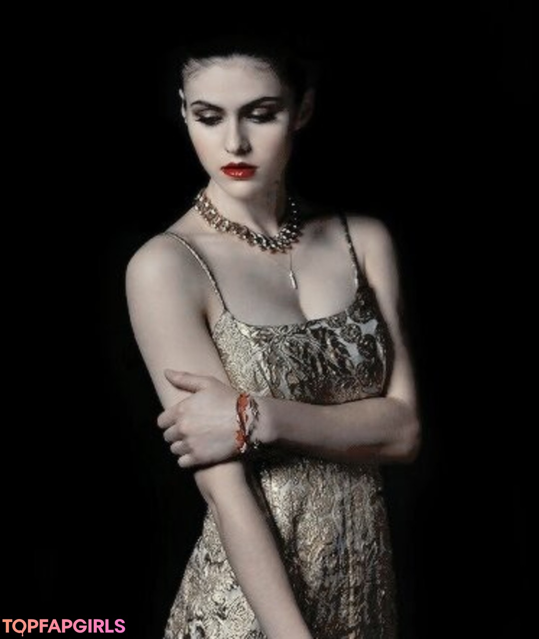 lesbian kissing onlyfans free sexy archive