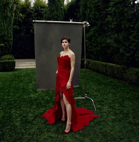 Alexandra Daddario xxx actress image