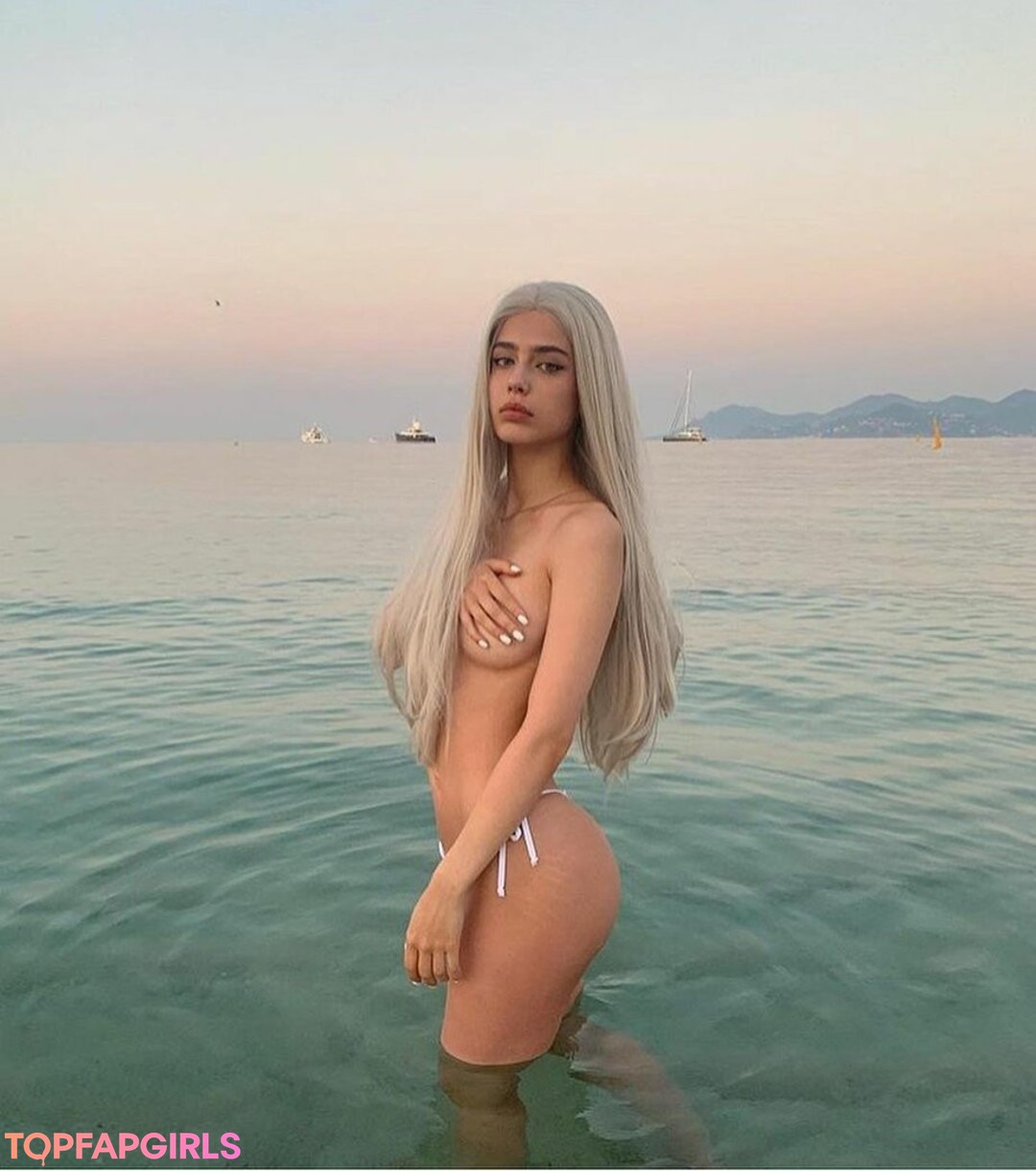 Sophia Breydo pornstar art images