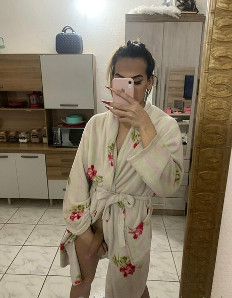 marinasteele star naked picture