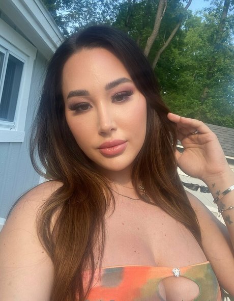 TrainWithTay nude actress images