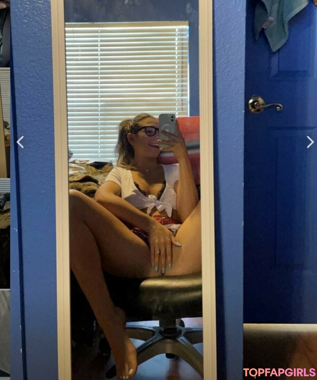 Truckgirlashley nudes pornstar img