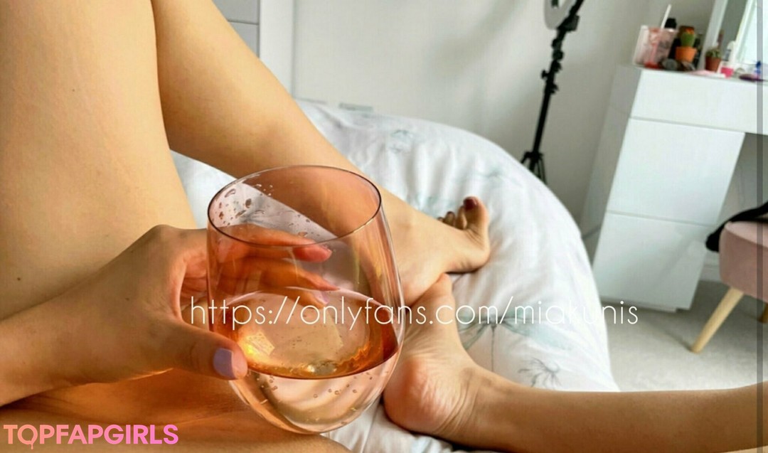 Dkarina sex model archive