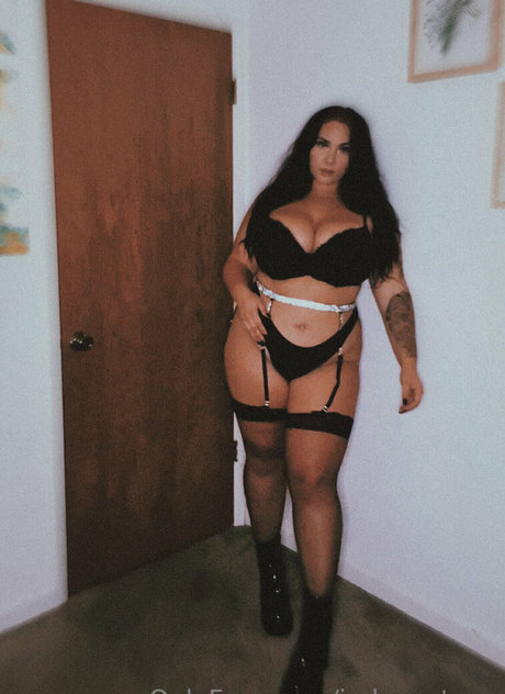 tall milf onlyfans free pic