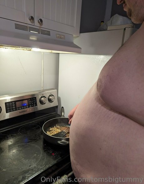 tomsbigtummy profile image