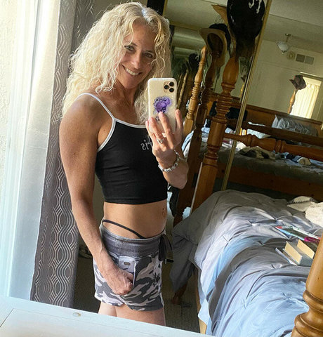 Brooke Baker pornographic actress img