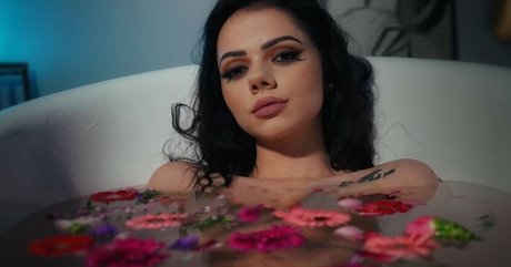 cutexezra nudes star gallery