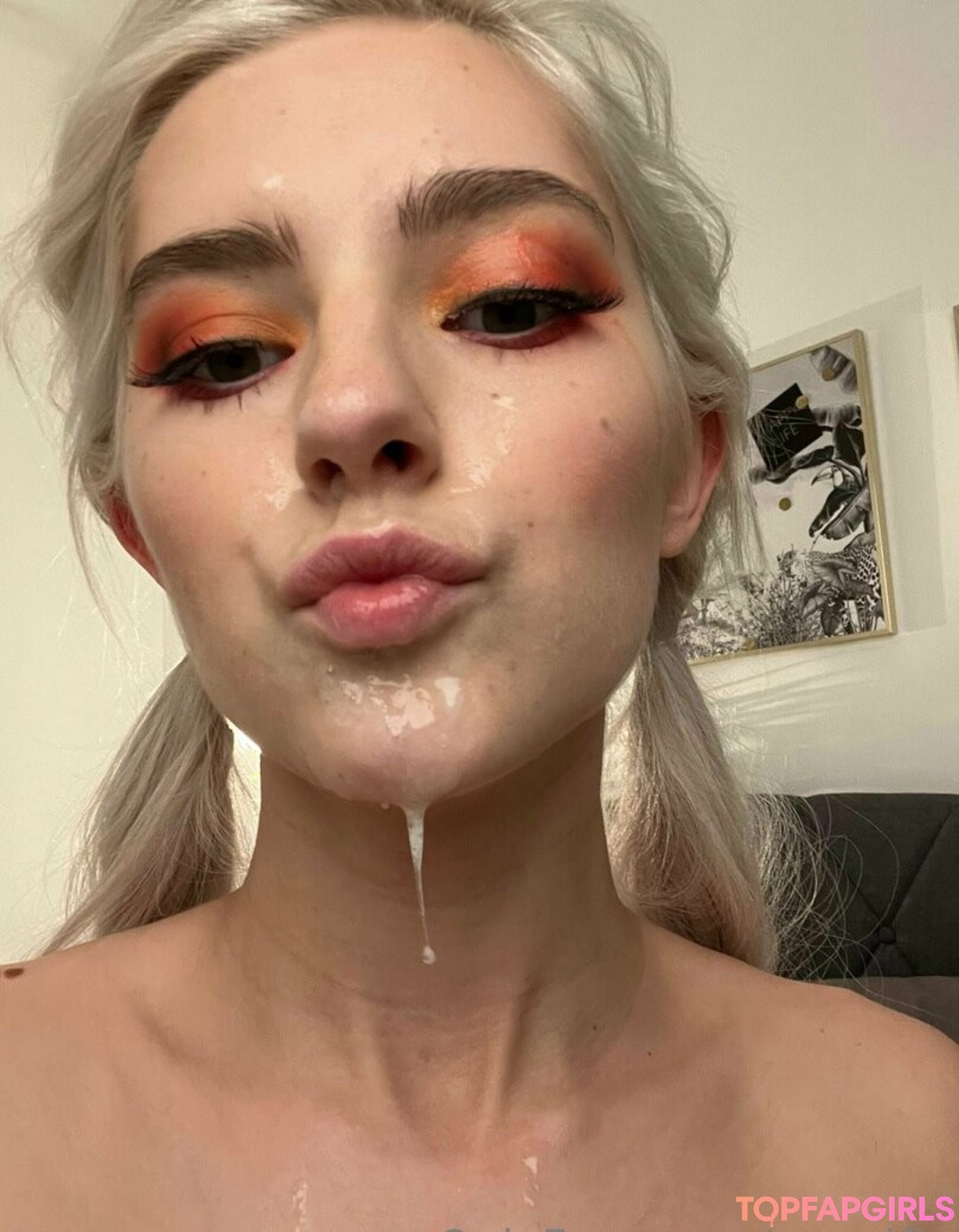 Eva Elfie top profile image
