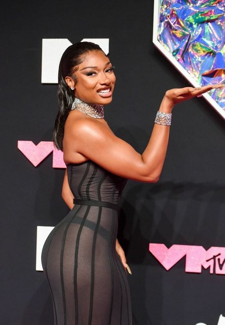 mother daughter onlyfans hot nude pic