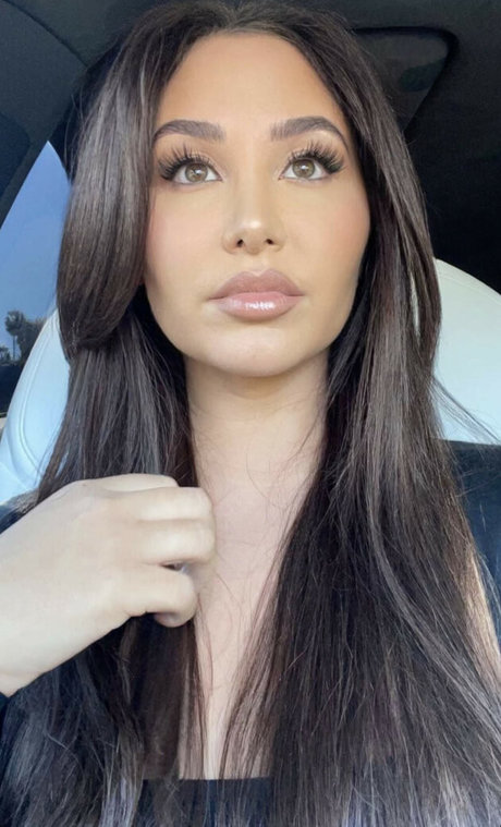 Catherine Mcbroom star sexy picture