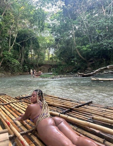 naked yoga onlyfans pornos picture