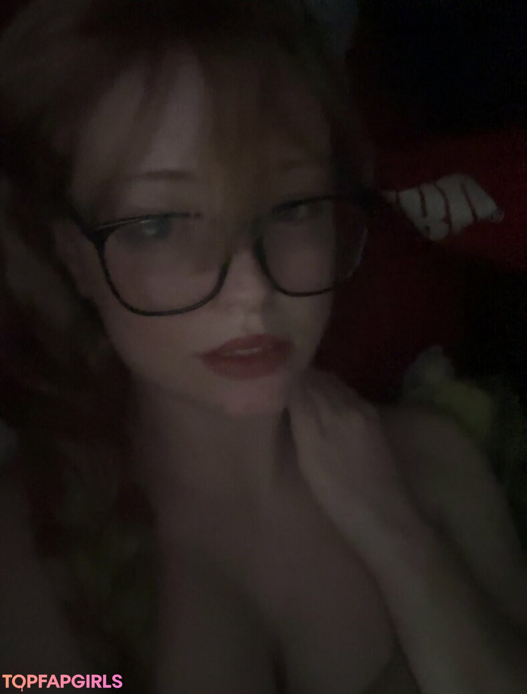 Initialelon adult model photos