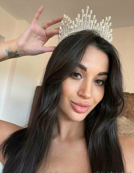 linda pretty adult actress galleries