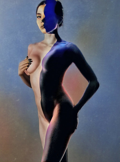 Anna Akana star erotic image