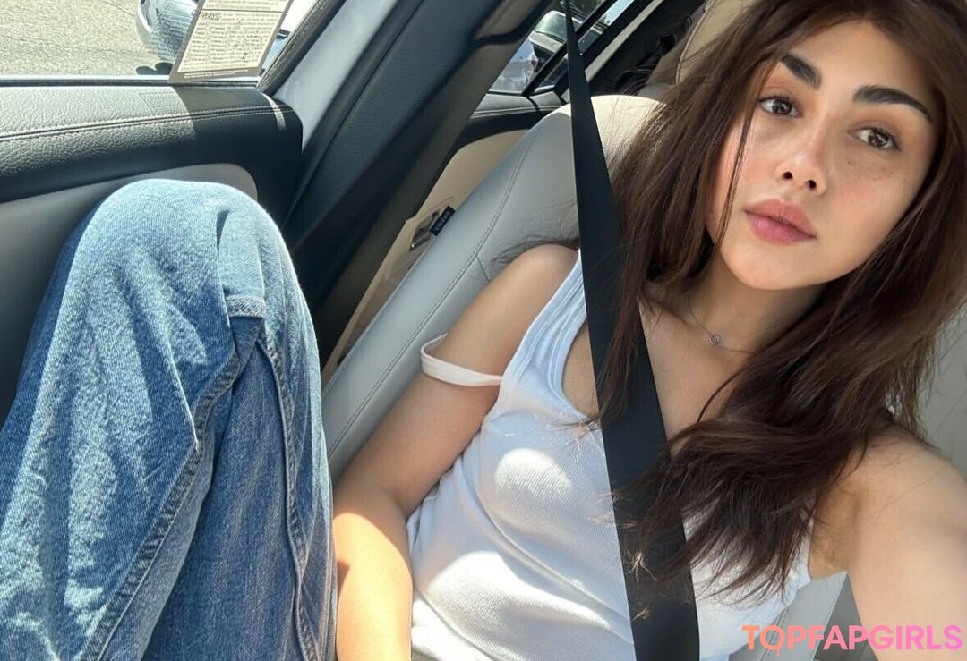 Alexa Mansour star erotic images