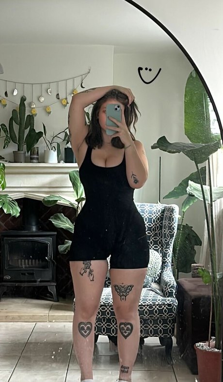 Isabella Dorta nude model archive