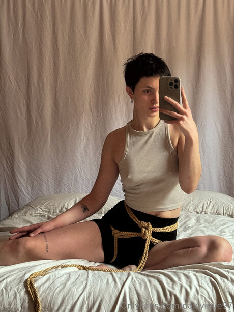 DaisyLove97 best actress pic