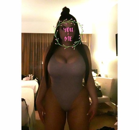 iloveteniah top model pic