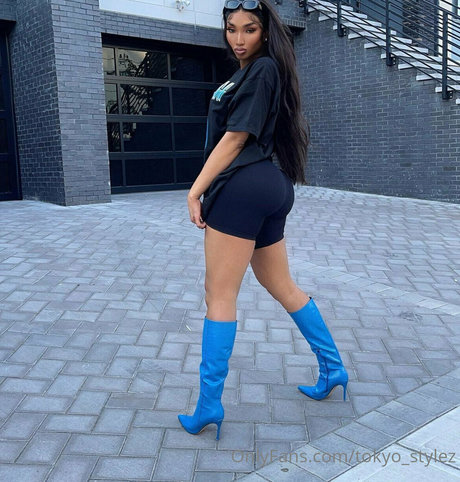 hottest midget onlyfans sexy nude galleries