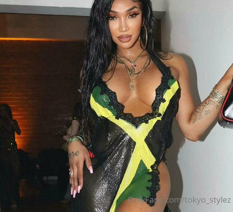 over 50 onlyfans free nude pic