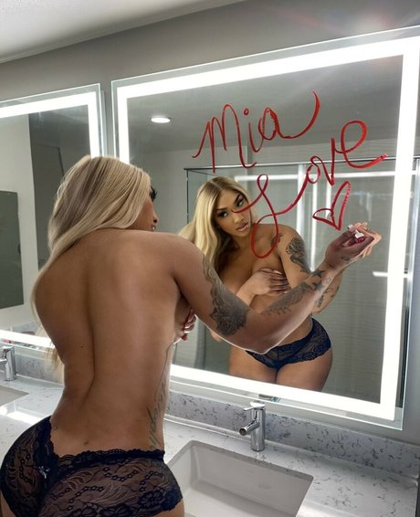 massive tits onlyfans sexy pics